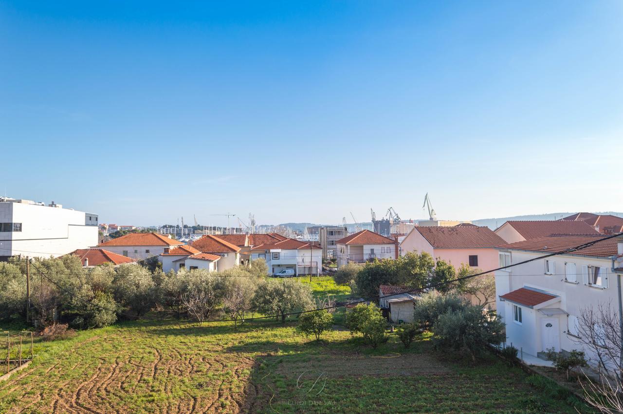 Sun Studio Apartments Trogir Exterior foto